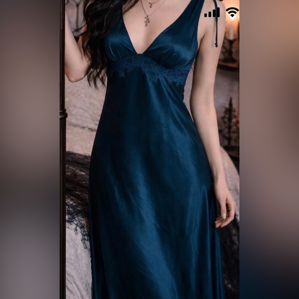 Jones New York Satin Slip Dress Teal Lace Trim Size Small